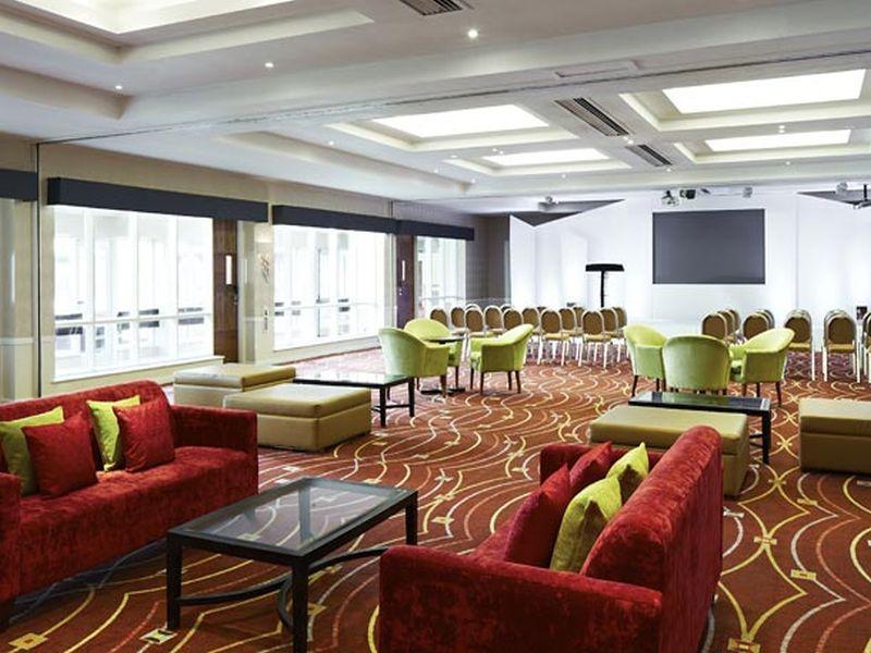 Delta Hotels By Marriott Peterborough Extérieur photo