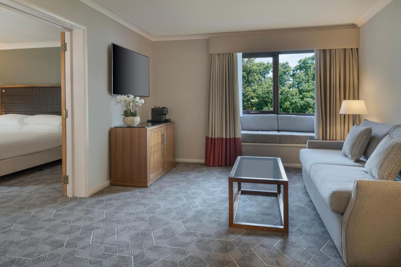 Delta Hotels By Marriott Peterborough Extérieur photo