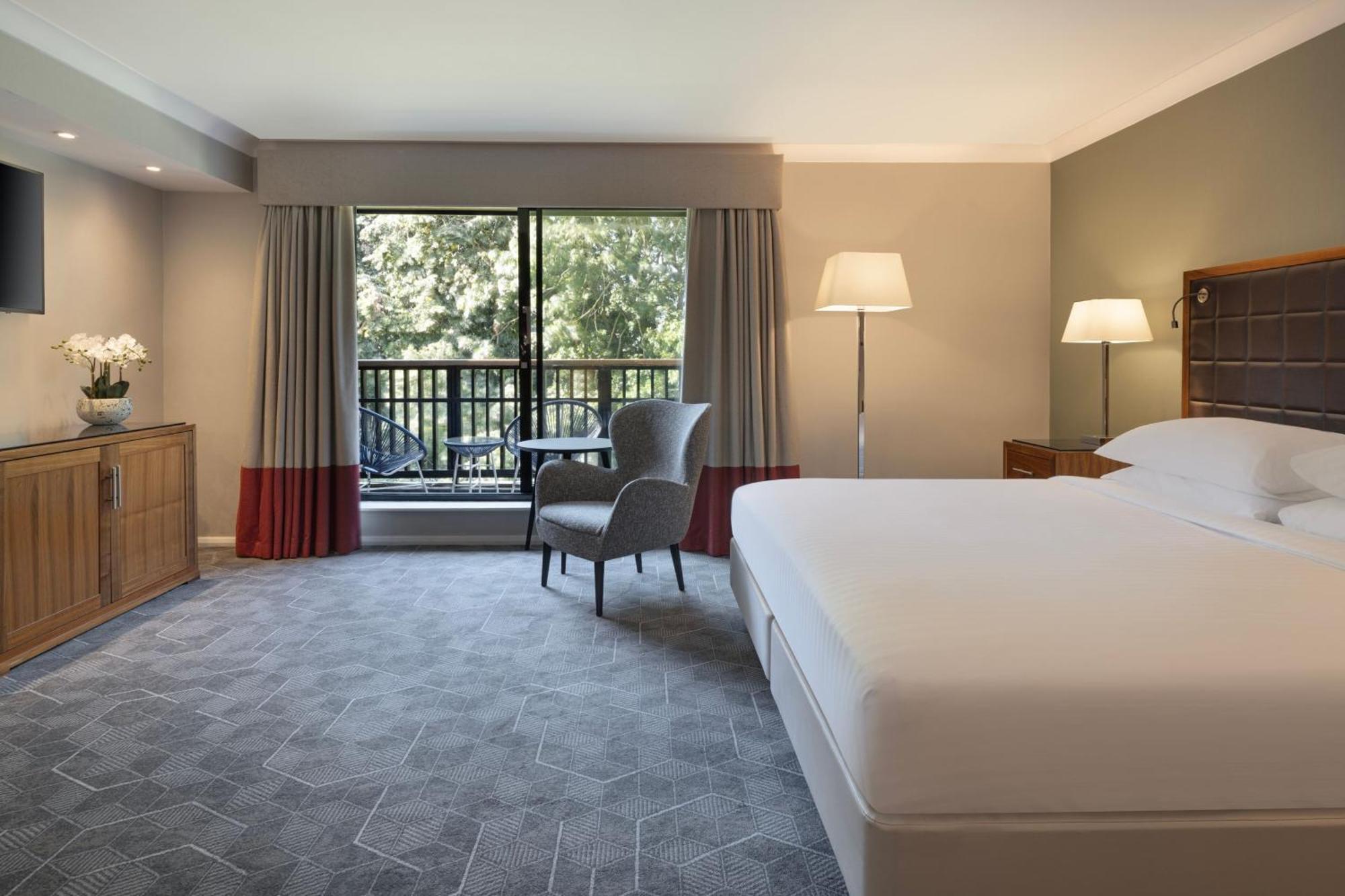Delta Hotels By Marriott Peterborough Extérieur photo