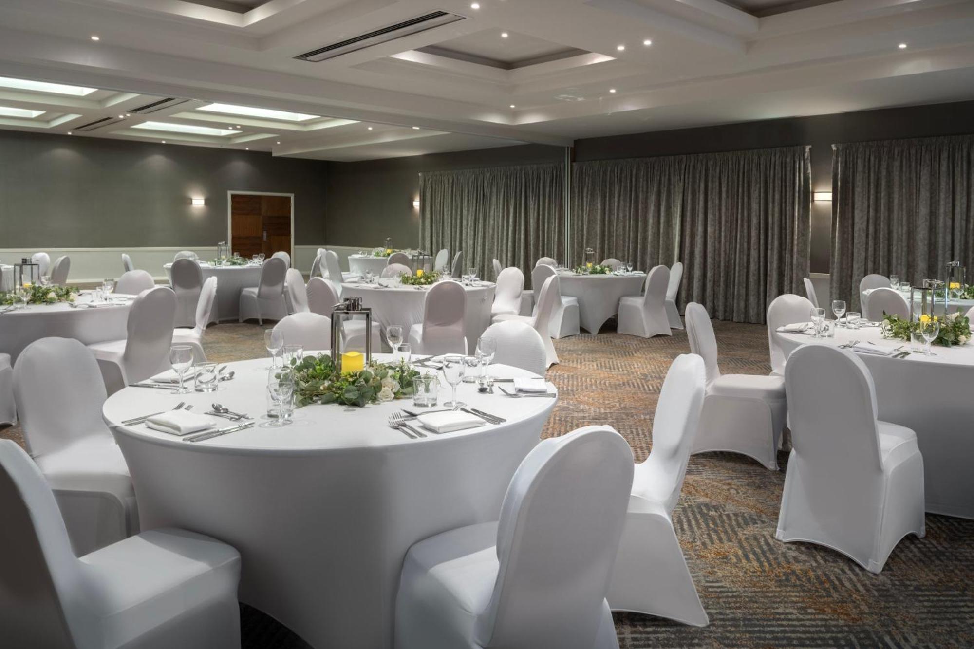 Delta Hotels By Marriott Peterborough Extérieur photo