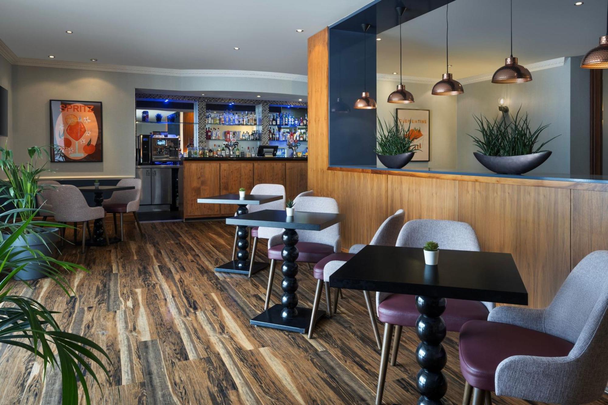 Delta Hotels By Marriott Peterborough Extérieur photo