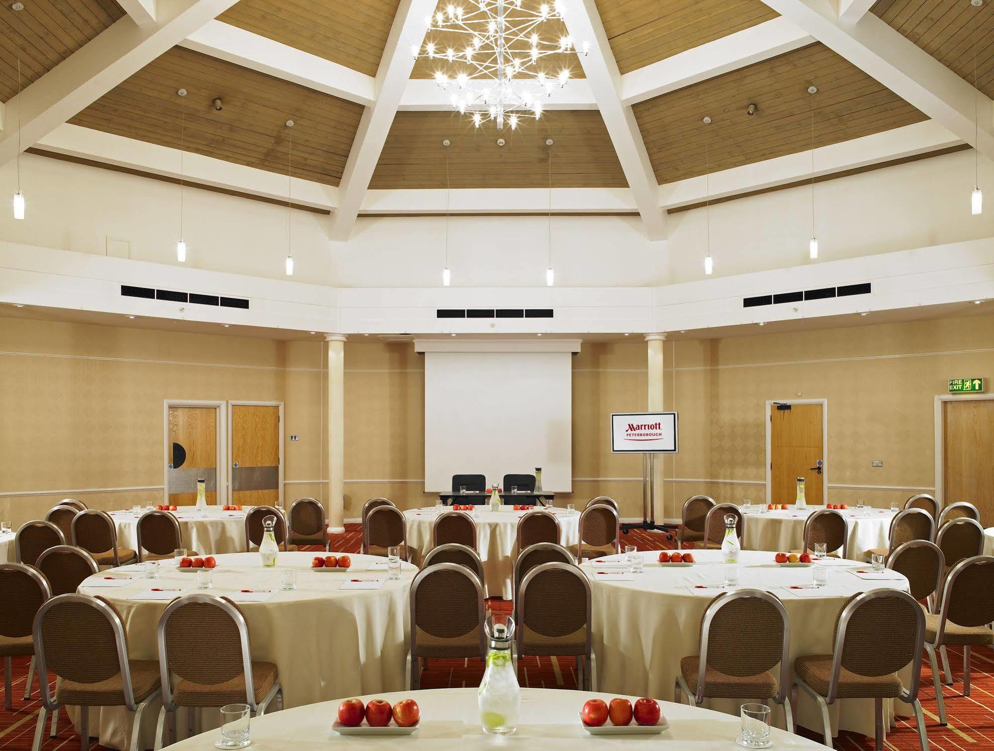Delta Hotels By Marriott Peterborough Extérieur photo
